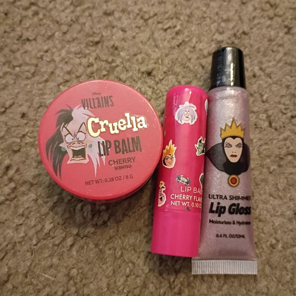 3 Disney Villains Lip Balm - Picture 1 of 2